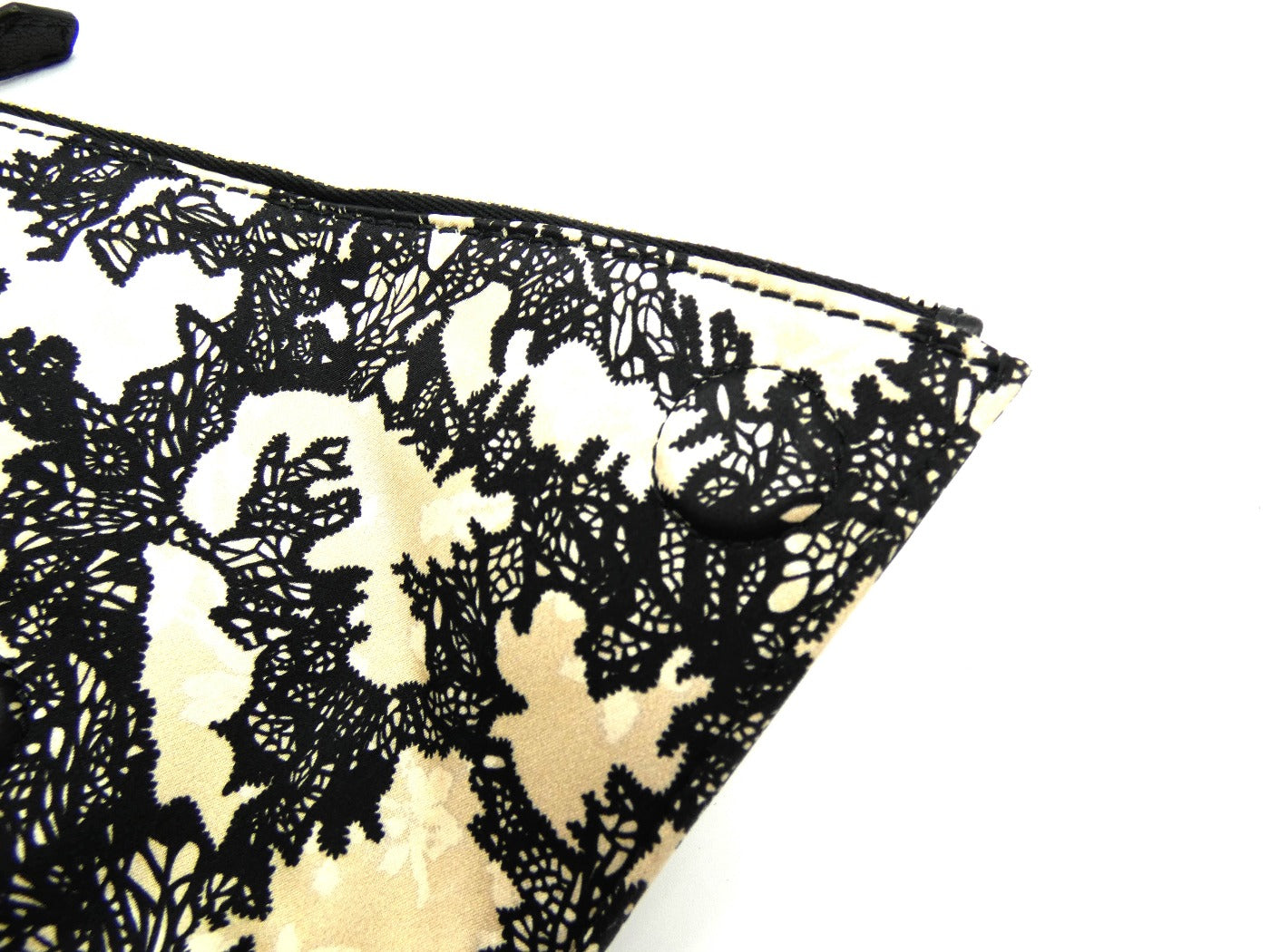 Alexander McQueen Silk Lace Print Large De Manta Bag Bag Alexander McQueen