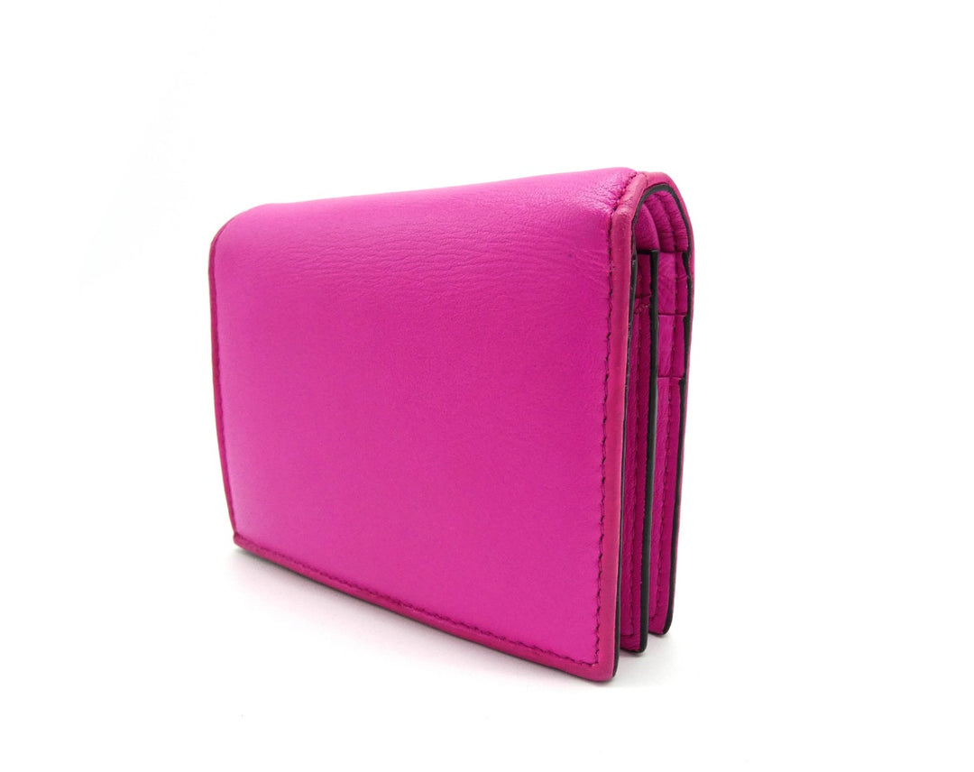 Valentino Garavani Roman Stud Wallet – Occhi Azzurri