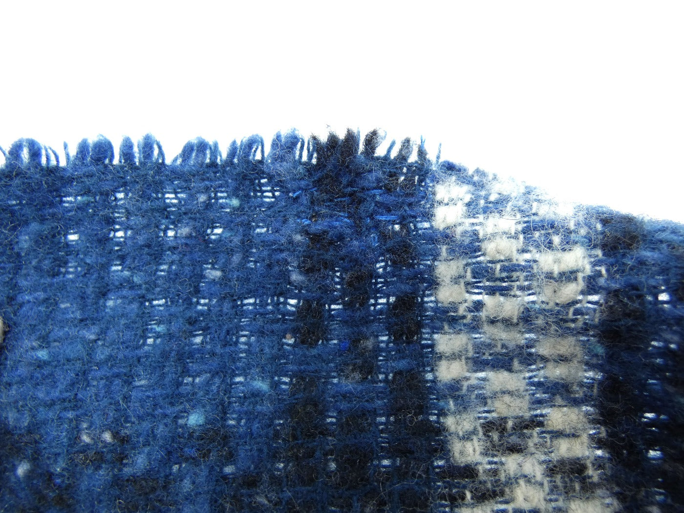 Burberry Merino Wool and Angora Giant Nova Check Blue Scarf Scarf Burberry