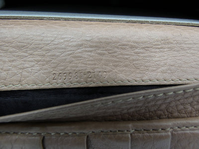 Gucci Beige Leather Bamboo Tassel Bow Flap Wallet Wallet Gucci