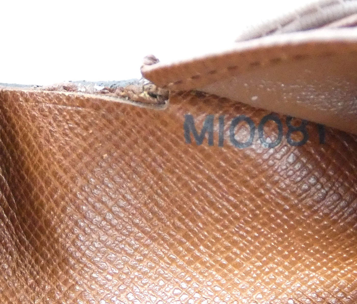 Louis Vuitton Vintage Brown and Monogram Kisslock Wallet – Occhi
