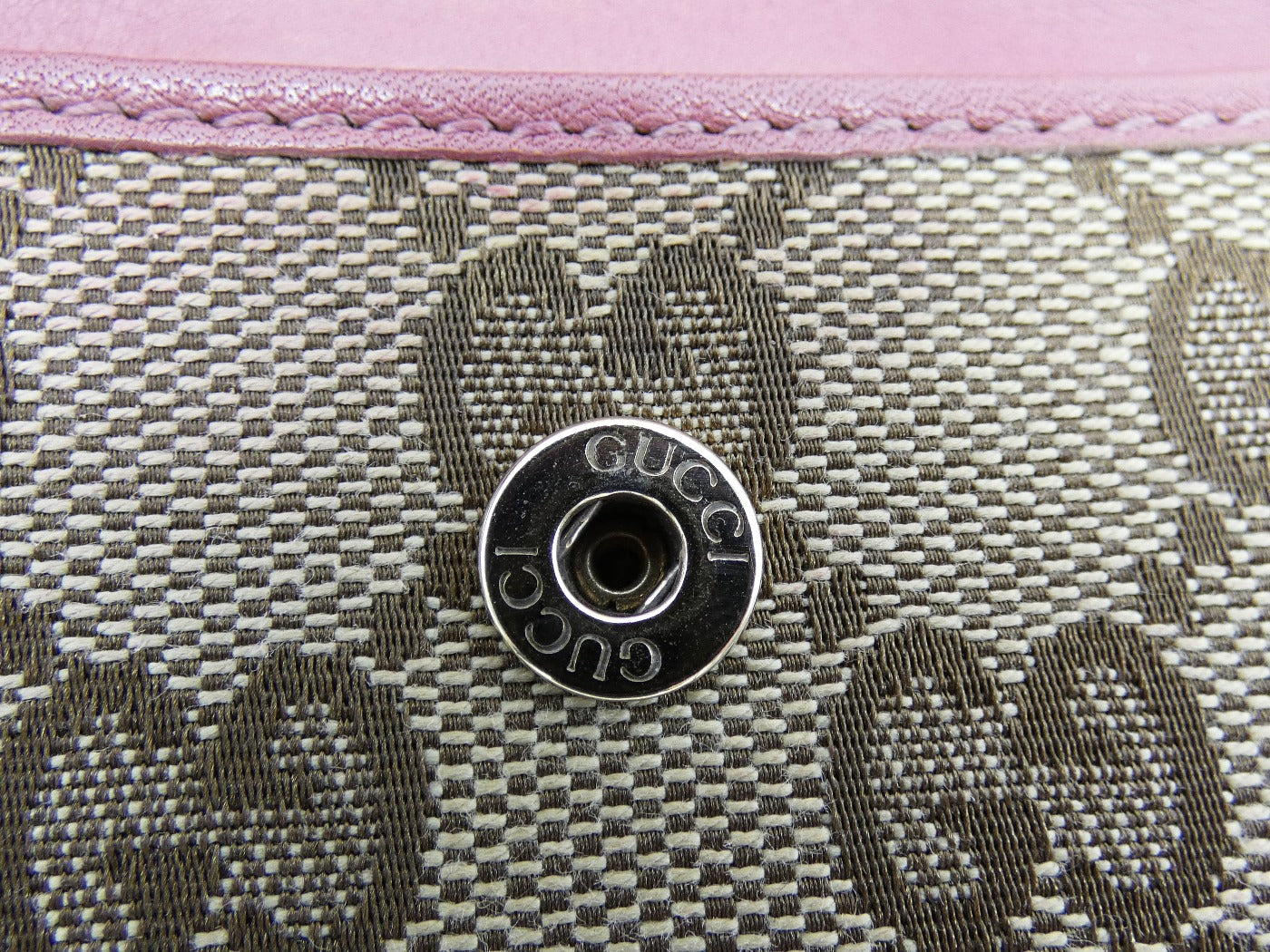 Gucci GG Heart Clasp Dusty Rose Long Wallet Wallet Gucci