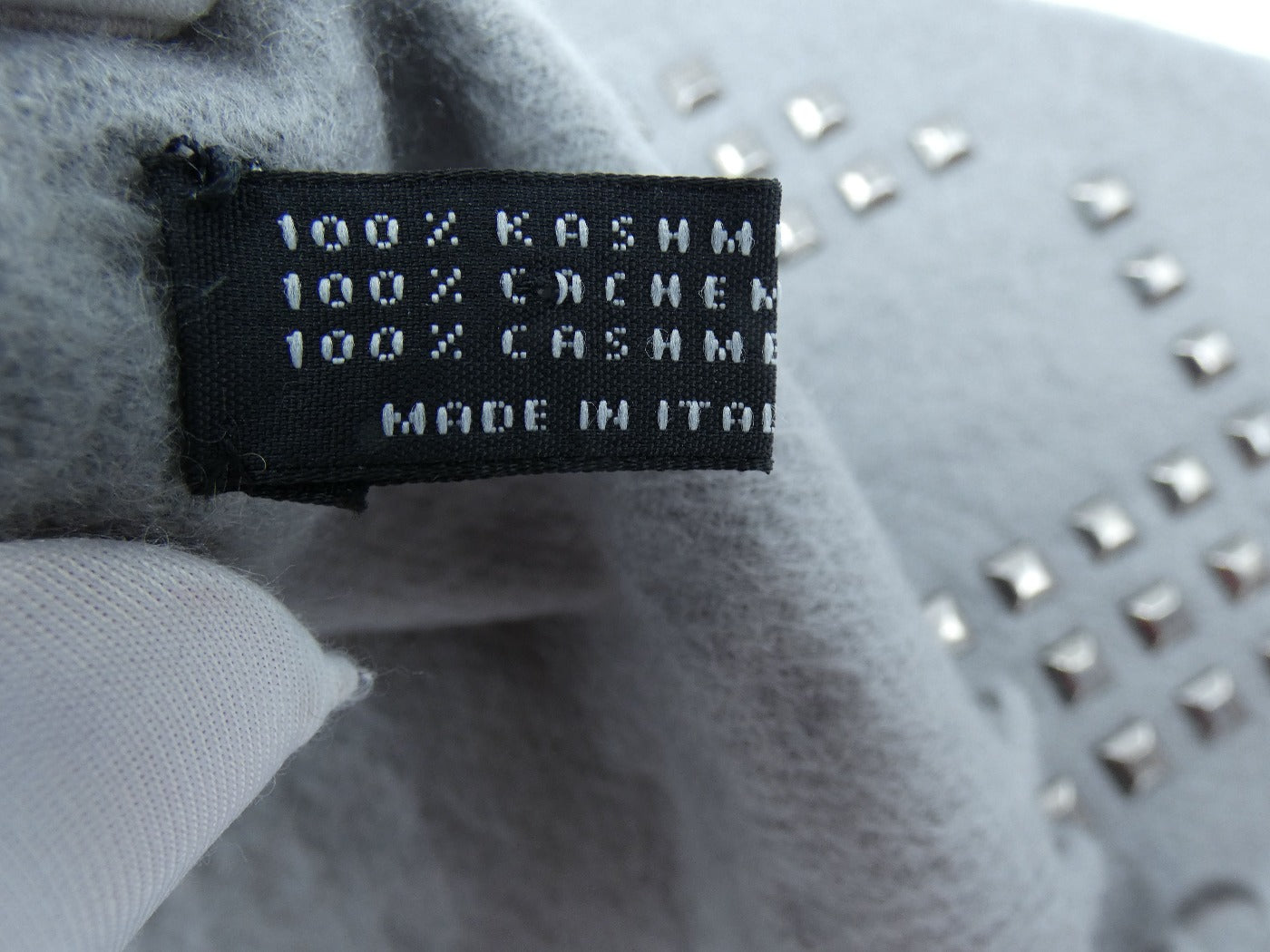 Burberry Cashmere Metal Studded Nova Check Grey Scarf/Shawl Scarf Burberry