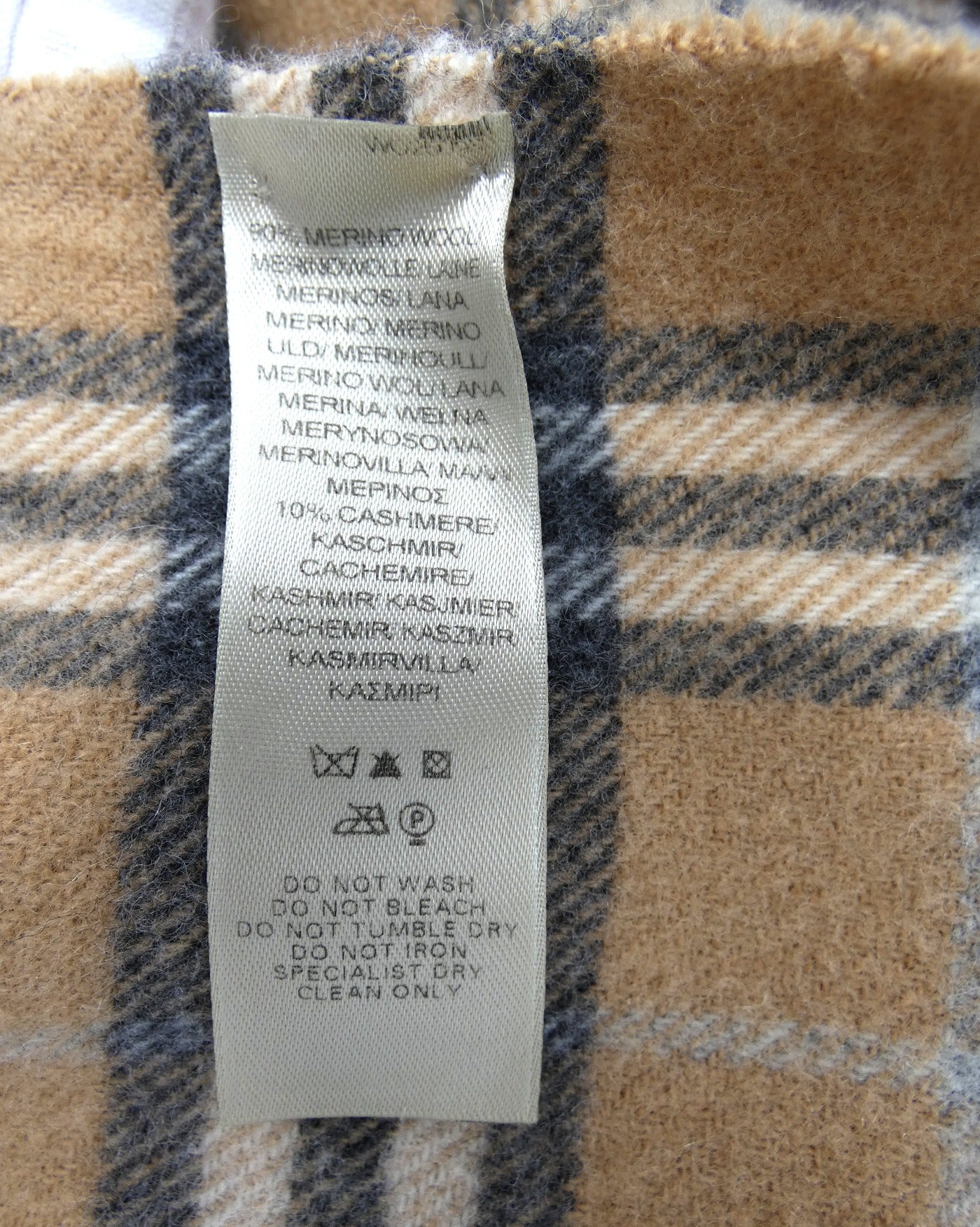 Burberry Merino Wool and Cashmere House Check Camel Scarf Occhi Azzurri