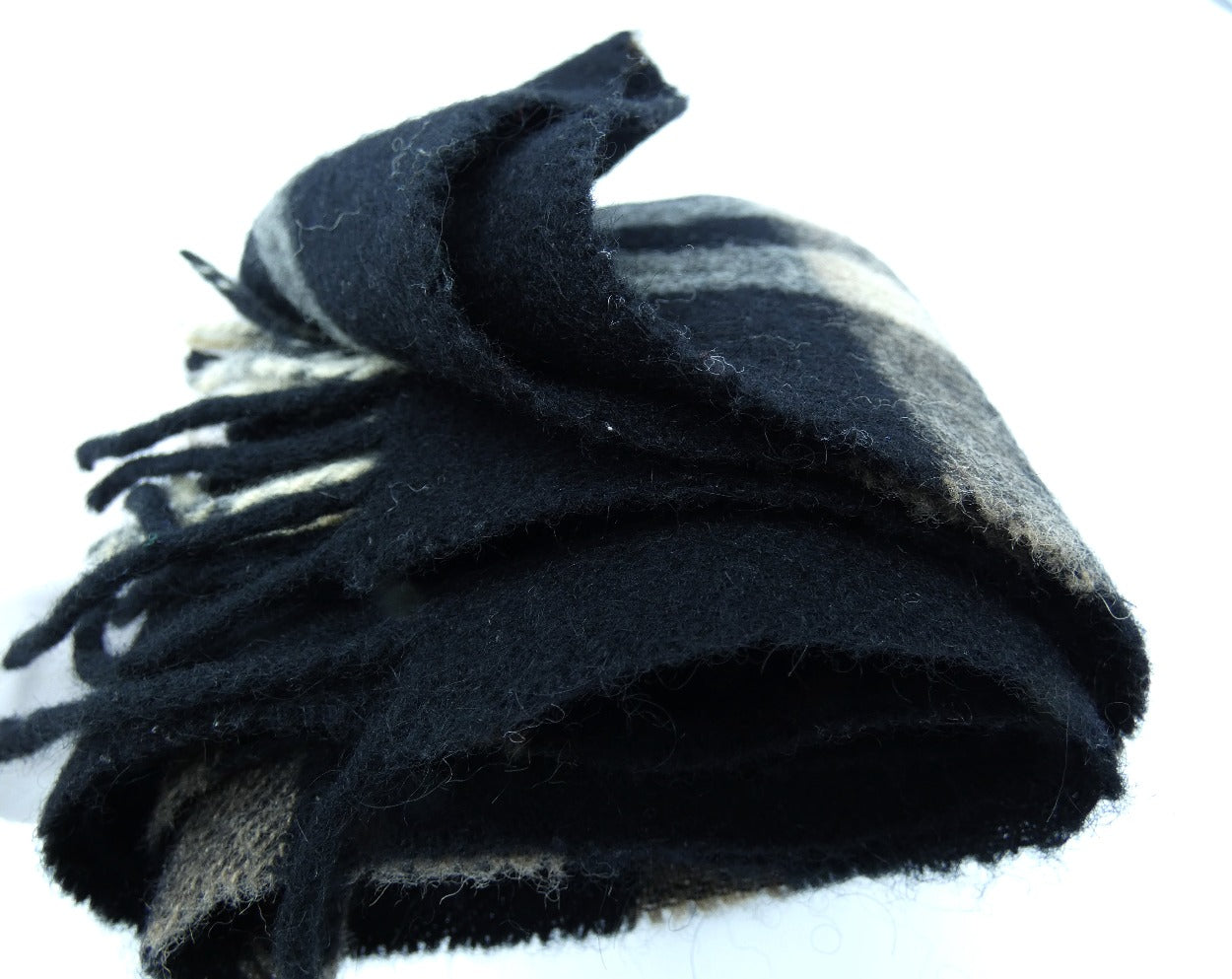 Burberry Lambswool Giant Nova Check Black Scarf Scarf Burberry