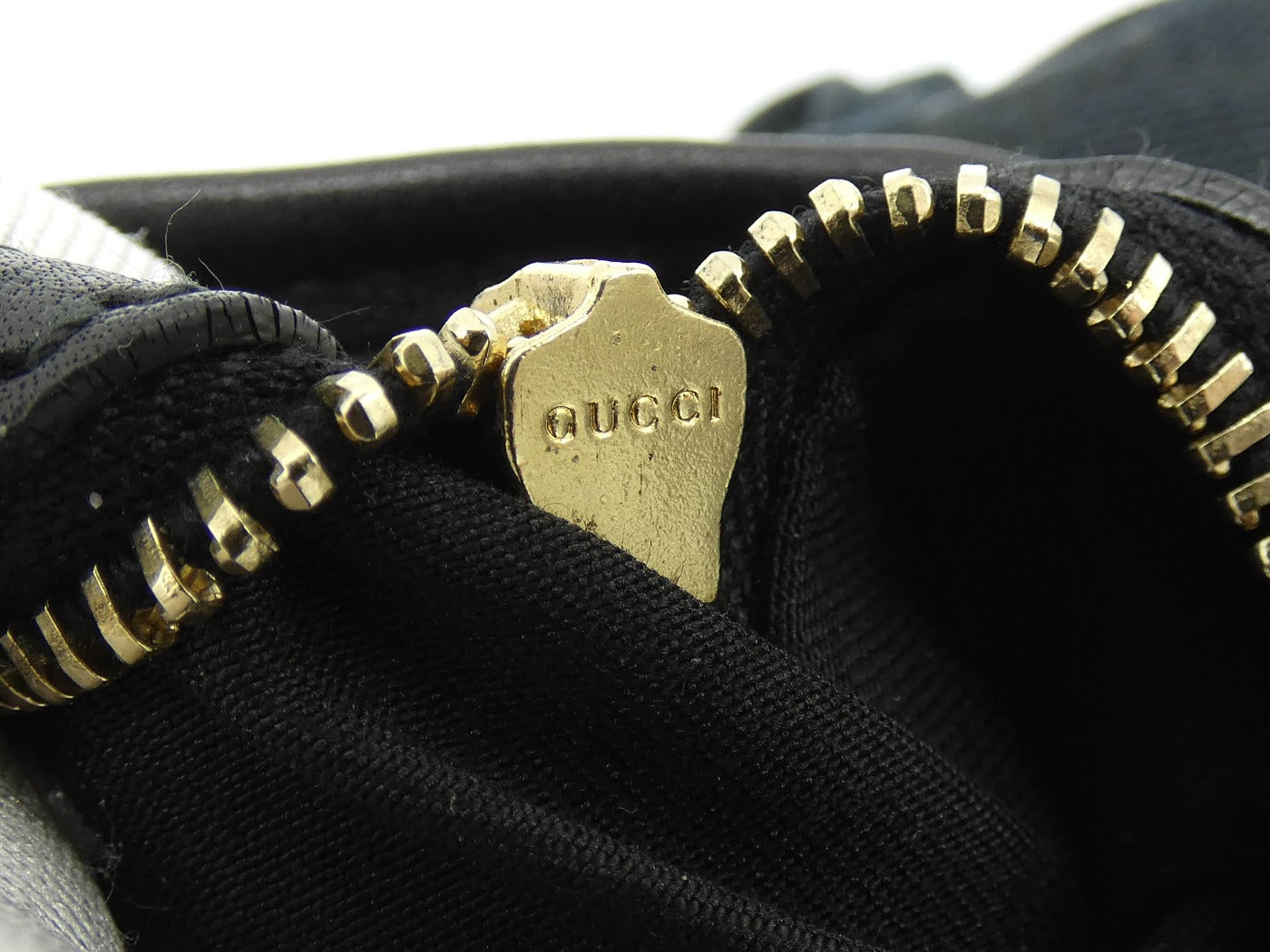 Gucci Black GG Canvas Pelham Medium Hobo Bag Gucci